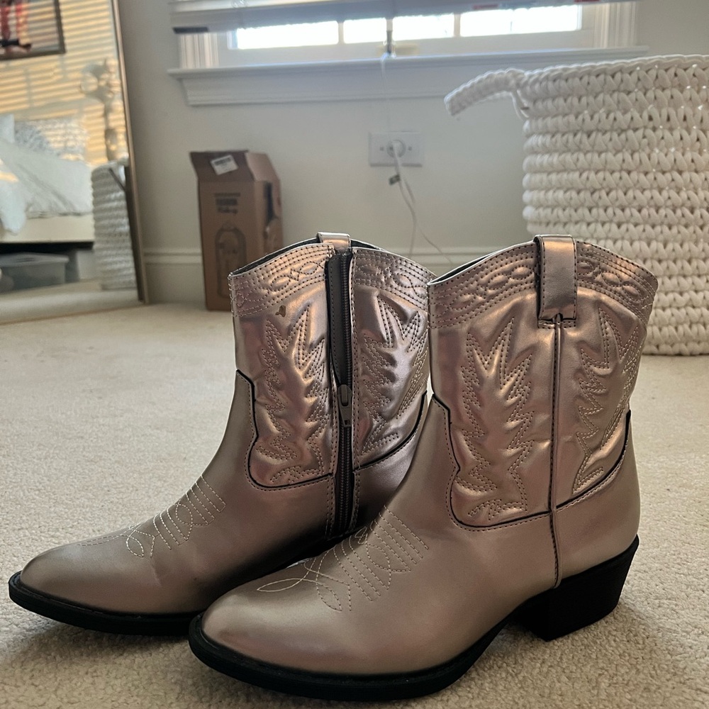 Matisse Vegan Ranch Boot - Picture 2 of 4
